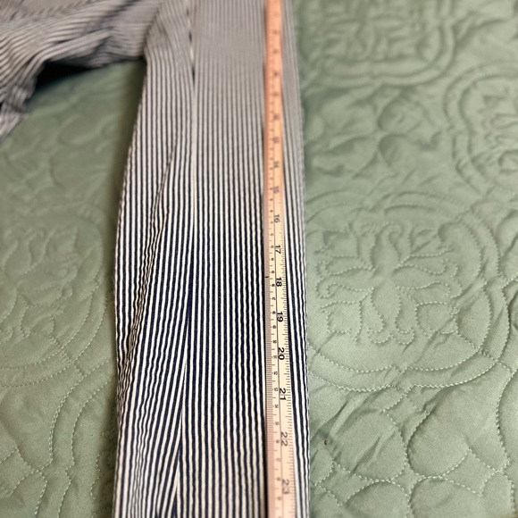 Like New Anne Klein Seersucker Blazer - Picture 10 of 10